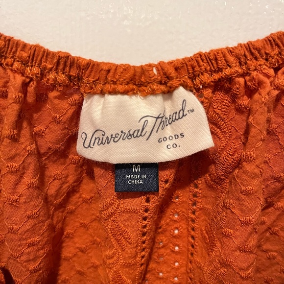 Universal Thread Crop Top Size M - Picture 3 of 3